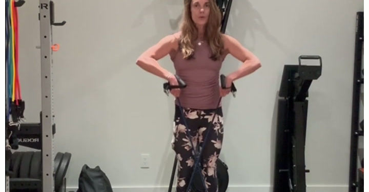 Upperbody_UprightRow.MOV